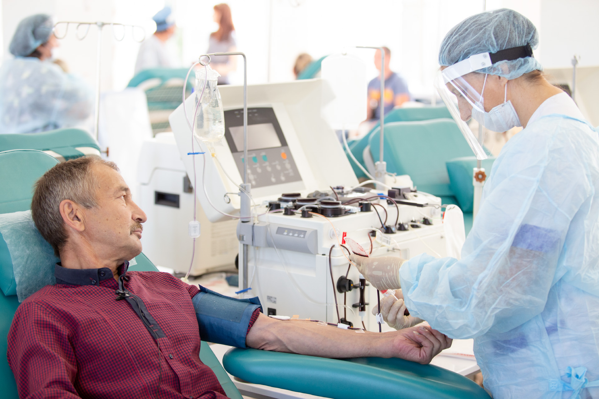 A resident of Chelyabinsk has donated blood for the hundredth time and is not willing to stop